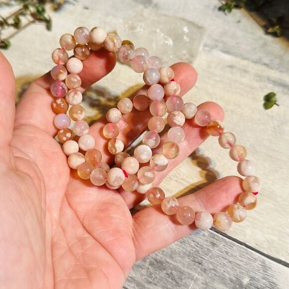 Flower Agate Bead Stretch Bracelet - Picture 2 of 4